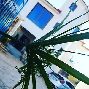 Hotel Hena, Sarandë